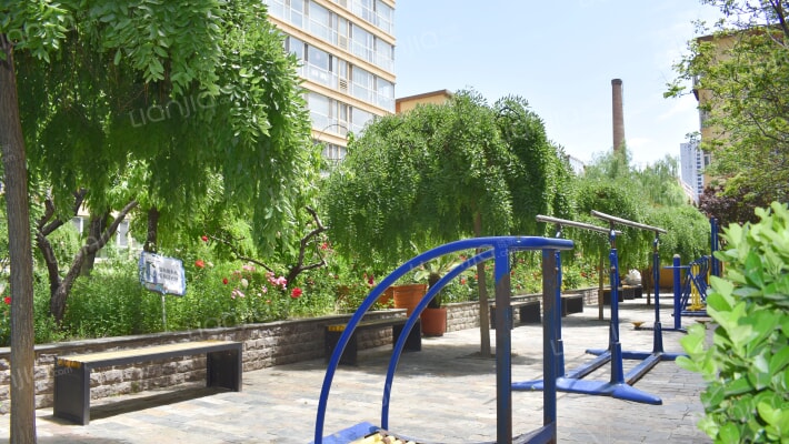 怡园小区外景图