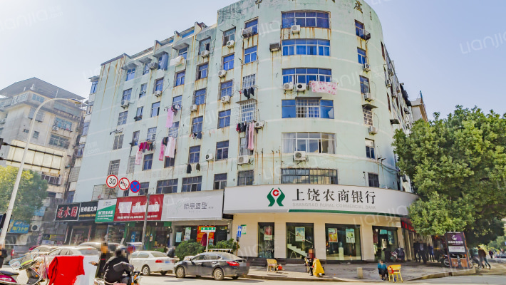 中南大厦外景图