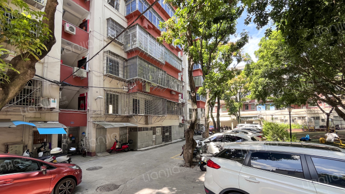 三院宿舍外景图