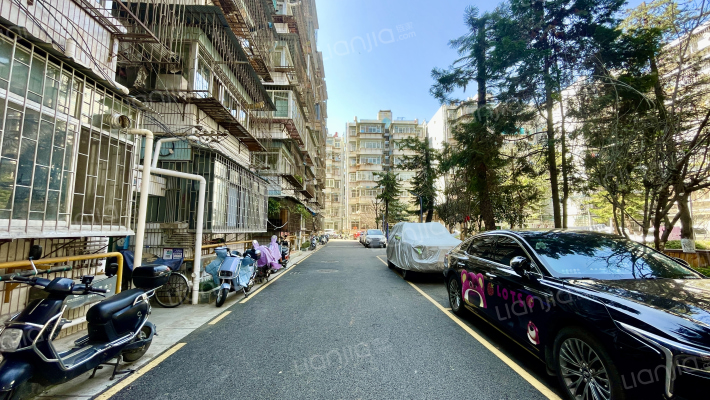 五新小区外景图