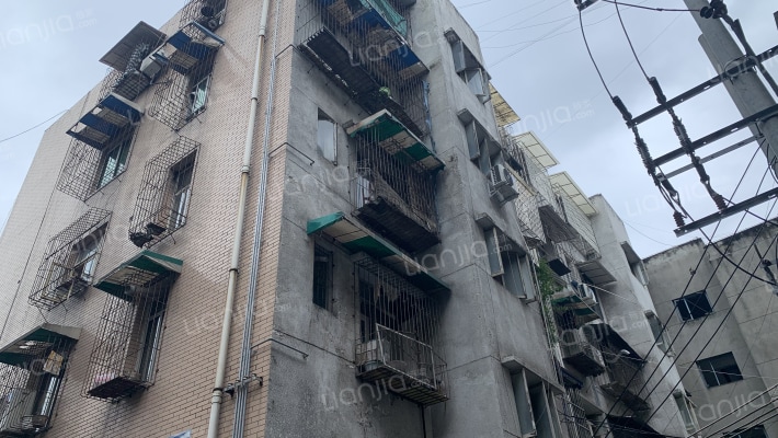 西大街146号外景图