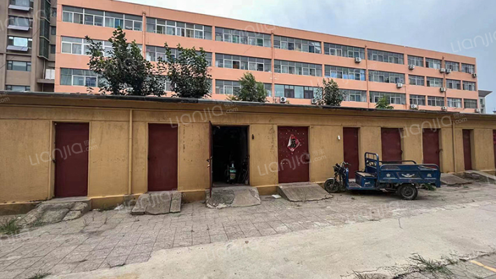 新华书店宿舍外景图