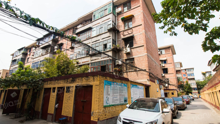 九六七六厂西家属院外景图