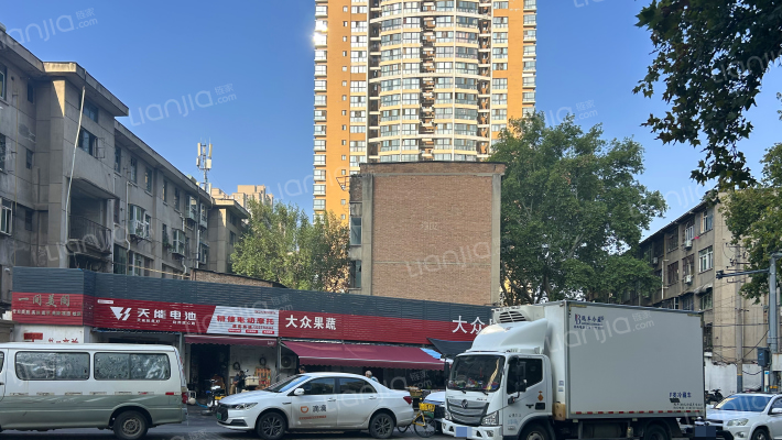 林化厂家属院外景图