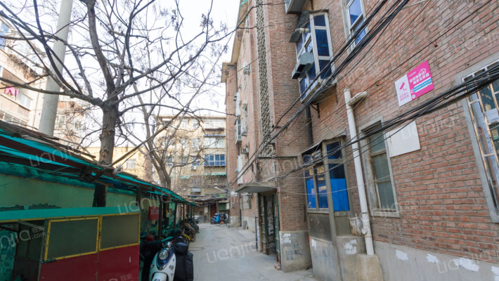 南阳路258号院外景图