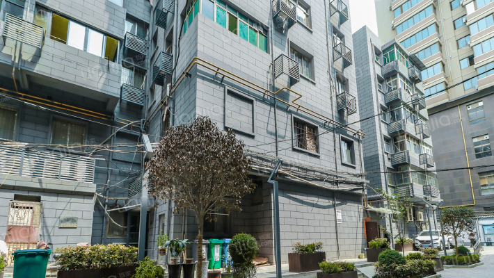 小寨西路114号院外景图