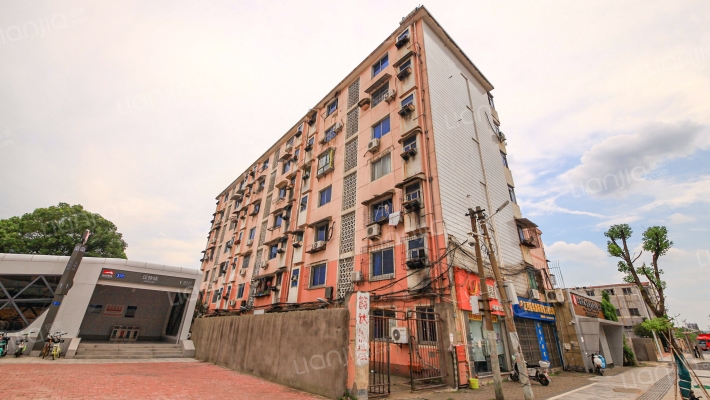 迎宾大道45号外景图