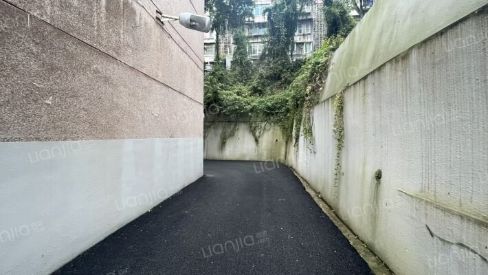 花溪大道南段638号外景图