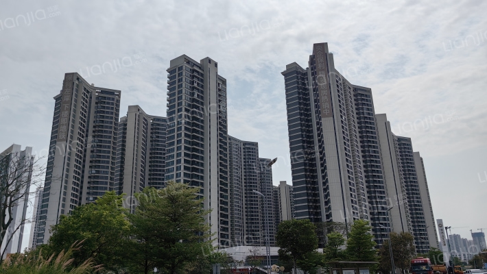 保利天汇左岸外景图