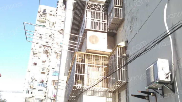 桥升公寓外景图