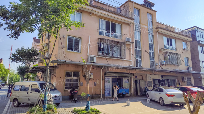 东方小区外景图