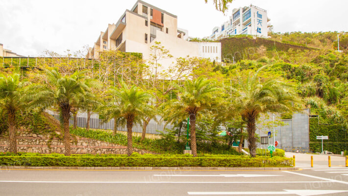 倚天阁外景图