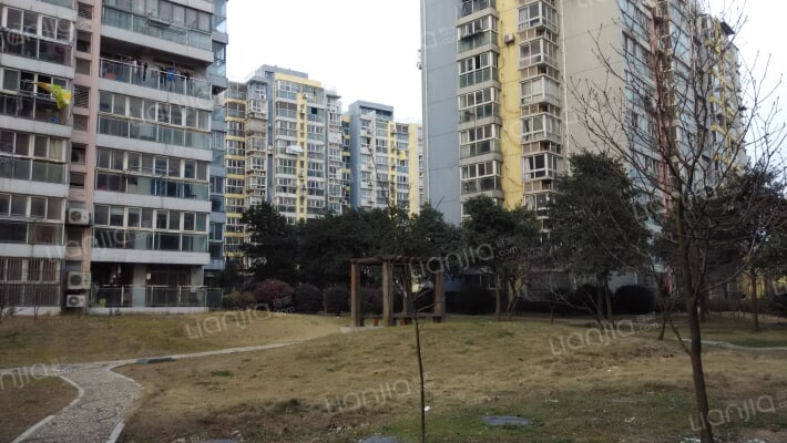 浦东花园外景图