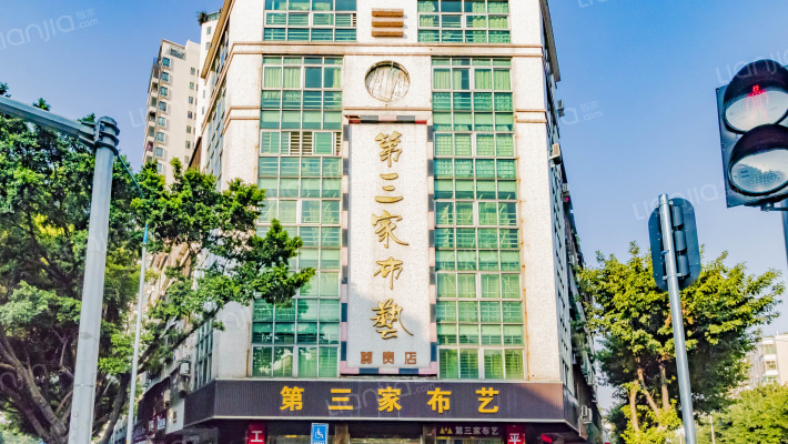 金联广场北座大院外景图