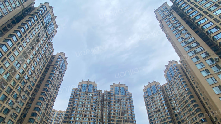 上置雅宾利外景图