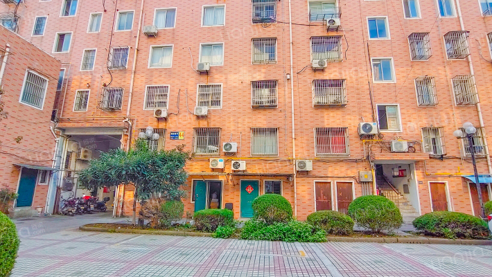 梅园西村外景图