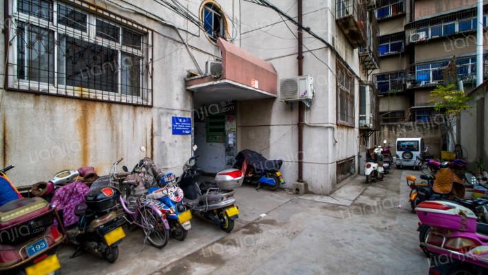 农业路53号院外景图