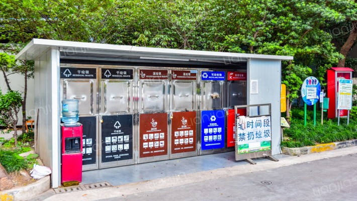 凉二小区外景图