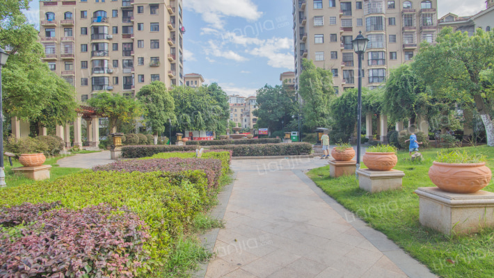 力高国际城四期外景图