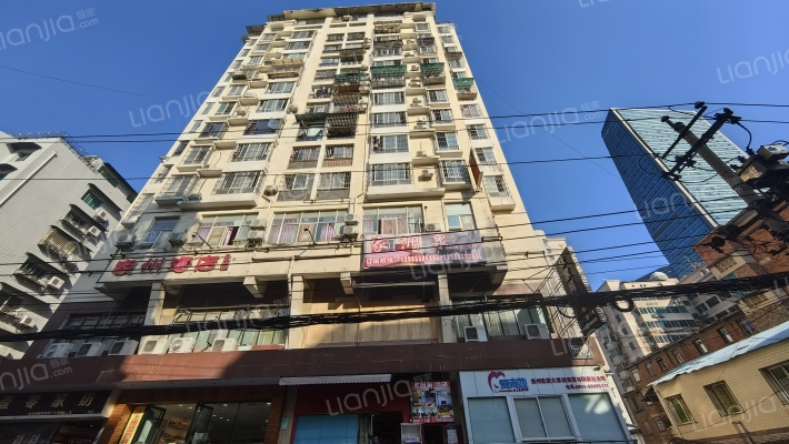 布艺大厦外景图