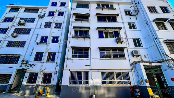 计量局宿舍外景图