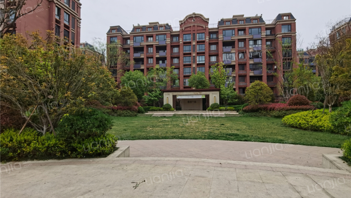 温莎公馆外景图