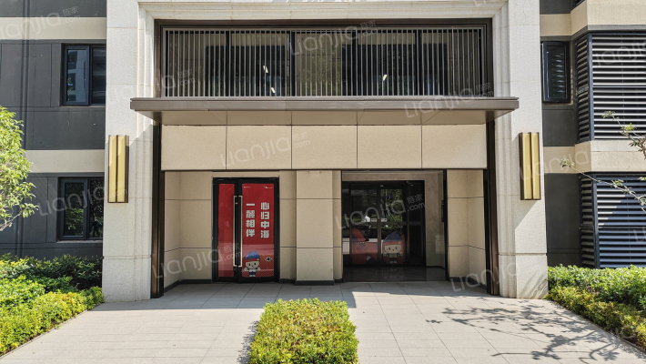 中海光谷东麓外景图