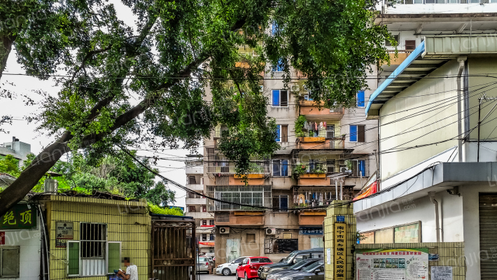 南宁市西乡塘区人民政府第二办公区外景图