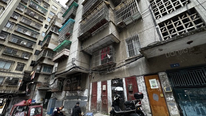 花溪大道北段63号外景图