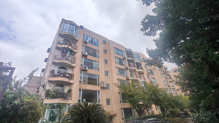 交警队宿舍外景图