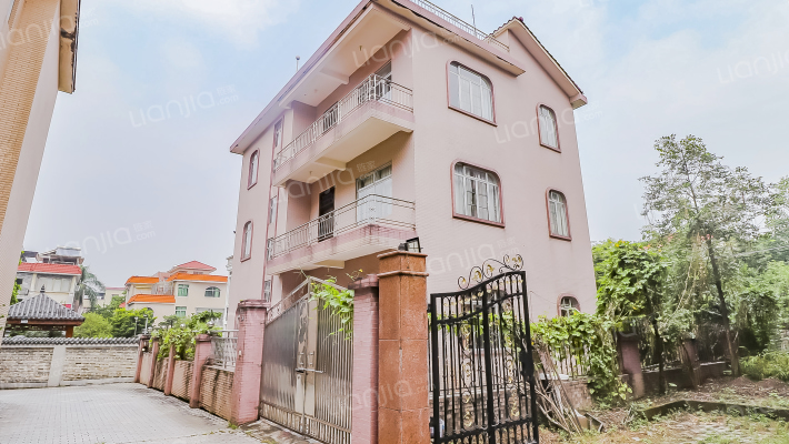 主人花园外景图