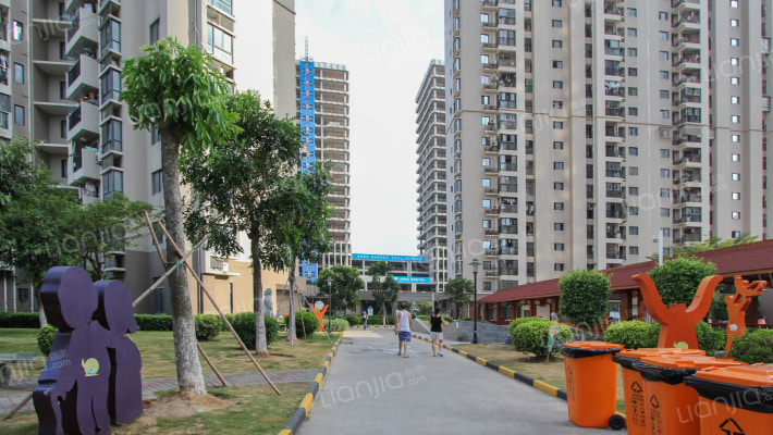 湖边花园A区外景图