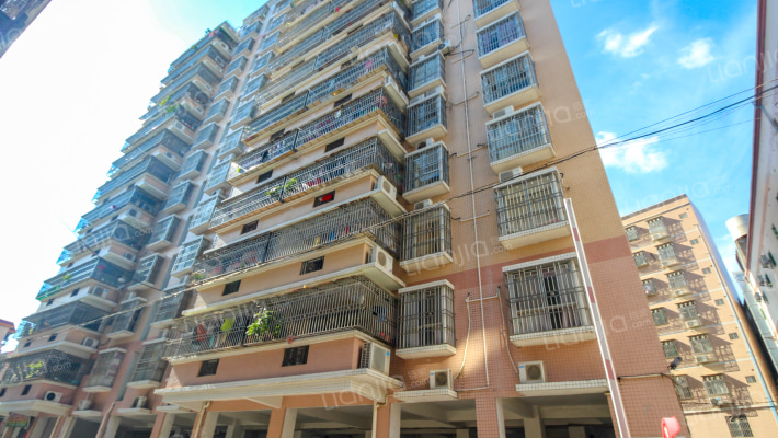 怡和花苑外景图