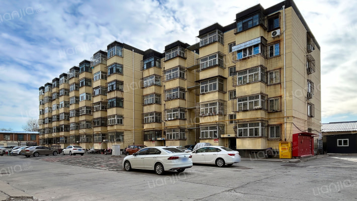 银丰家园外景图