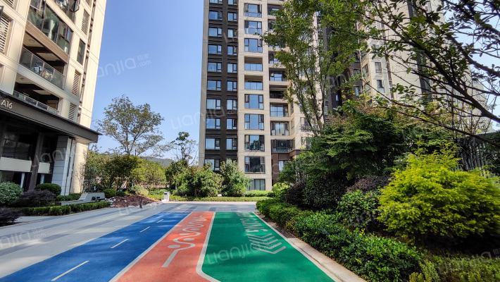 金地云麓一号外景图