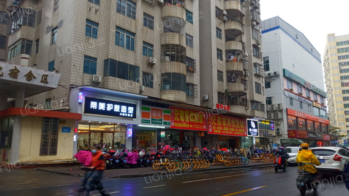 富兴大厦外景图