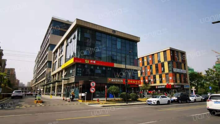 万美摩登中心外景图