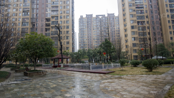 英祥春天外景图