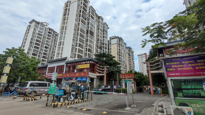 宝泰温泉花园外景图