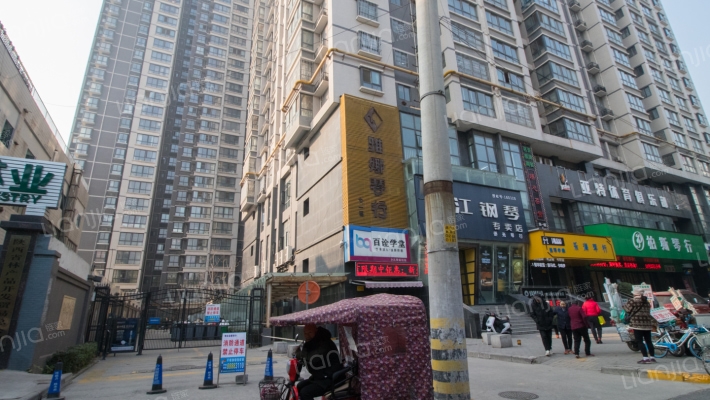 金色城市外景图