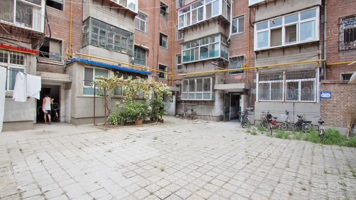 糖酒公司家属院外景图