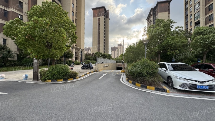 金辉海上风华外景图