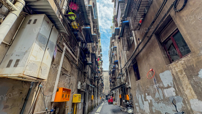 皮鞋城南一街39号附13号外景图