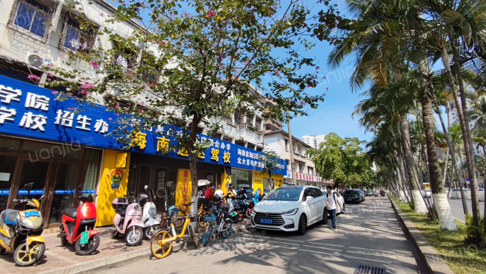 海南省海口技师学院外景图