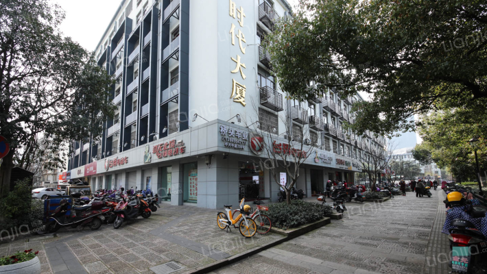 时代大厦外景图