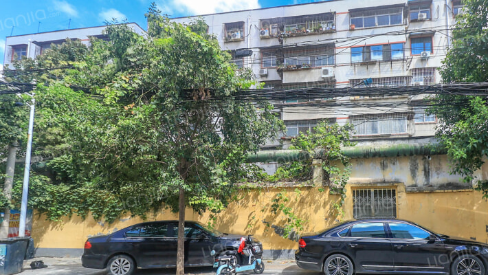 市二小家属院外景图