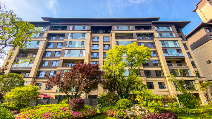 建发泊月湾外景图