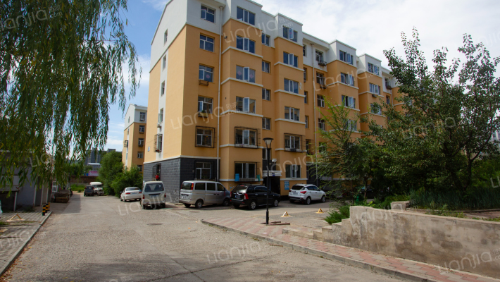 東麓澤安外景图