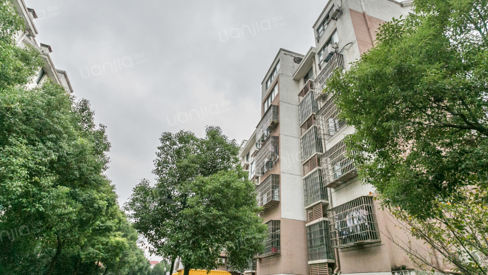 南石湖花园外景图