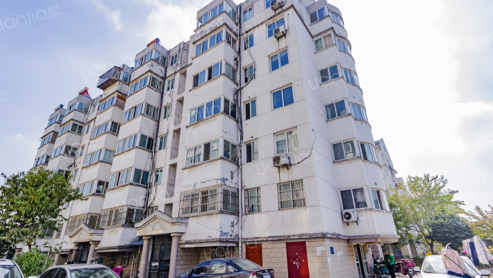 梅苑新邨外景图